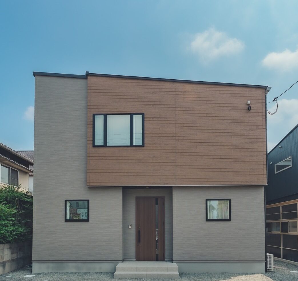 福山市春日町　戸建て